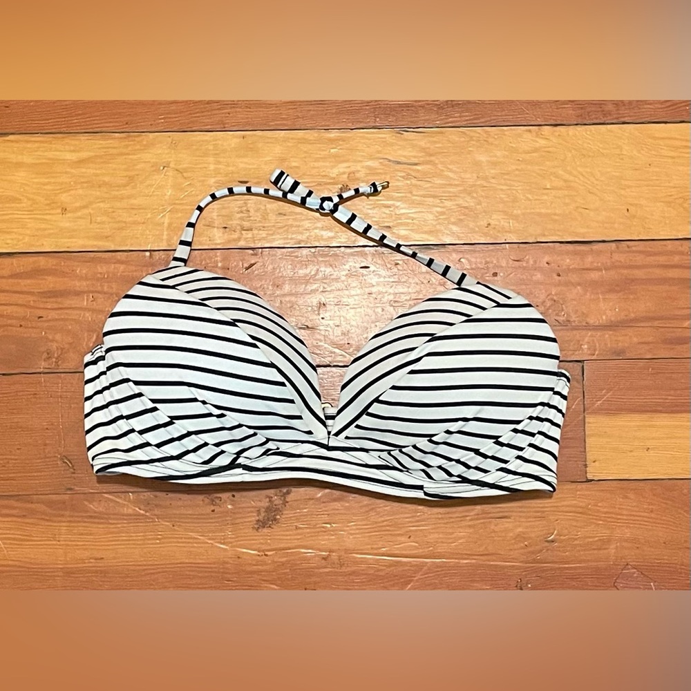 Victoria Secret push-up bra 34C